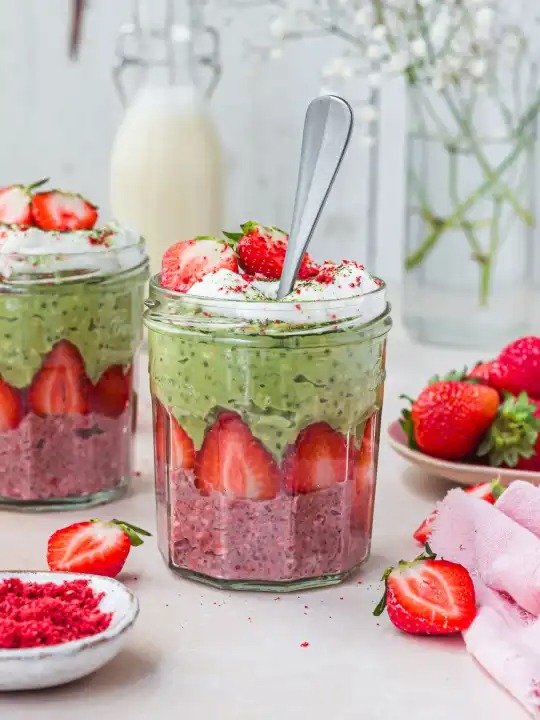 Matcha Strawbery Ala